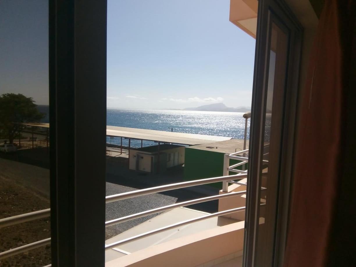 Restaurante Residencial Nova Cidade Porto Novo Kültér fotó