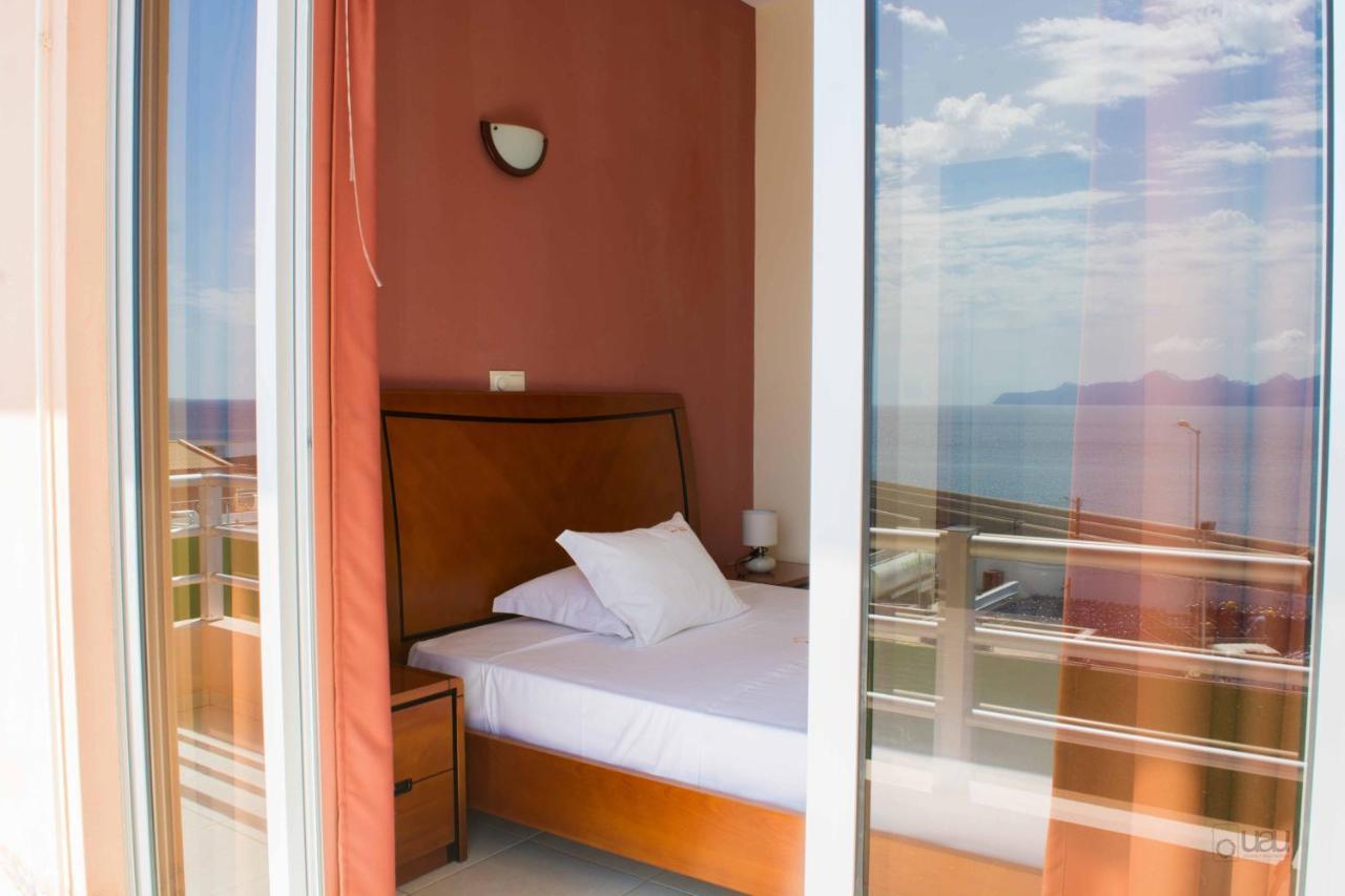 Restaurante Residencial Nova Cidade Porto Novo Kültér fotó
