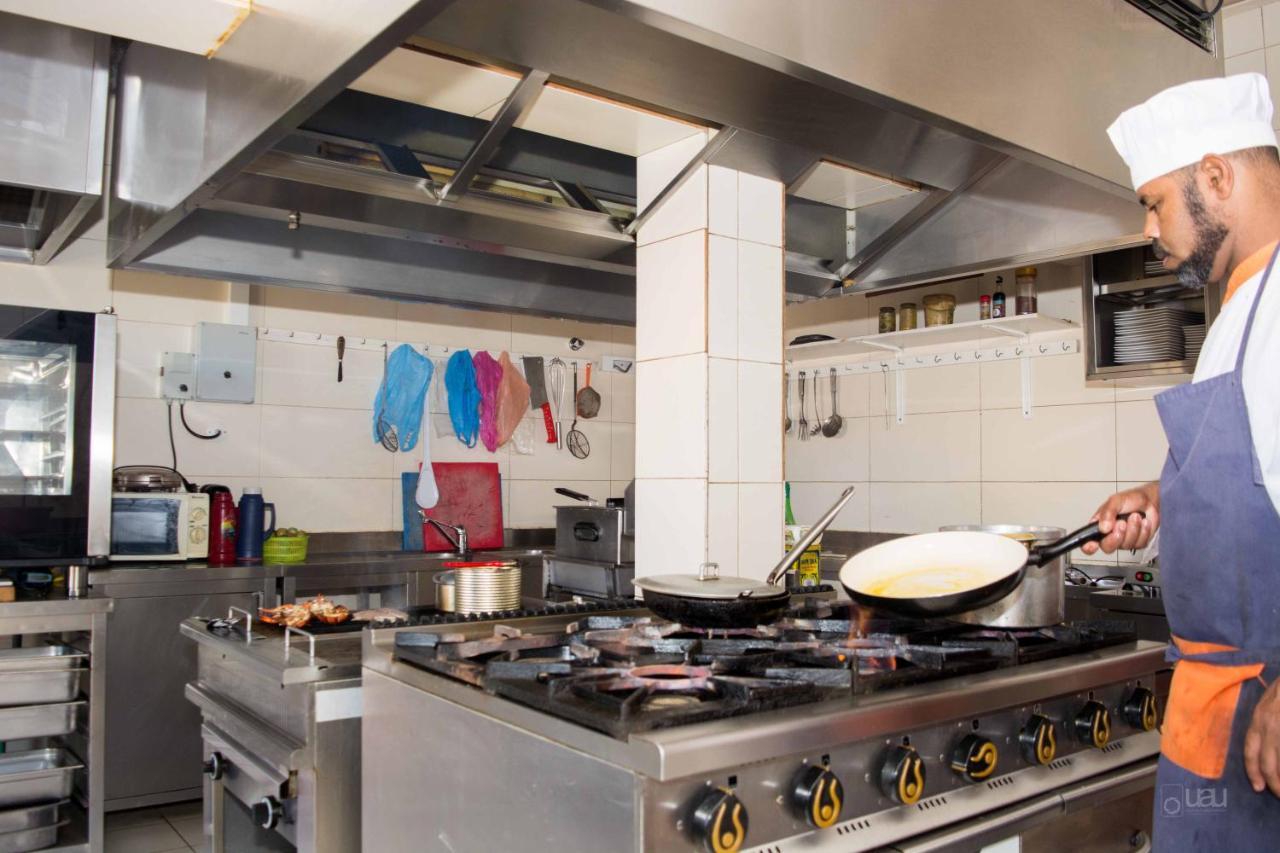 Restaurante Residencial Nova Cidade Porto Novo Kültér fotó